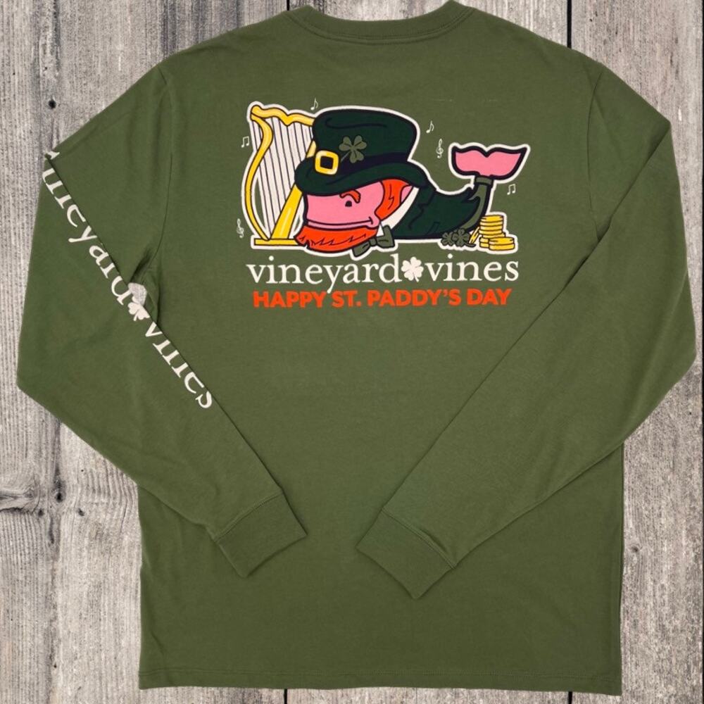 VINEYARD VINES HARP LEPRECHAUN WHALE POCKET TEE, SIZE MEDIUM